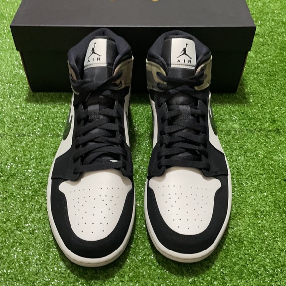 Air Jordan Mid Camo 🔥🔥 - Picture 3 of 8